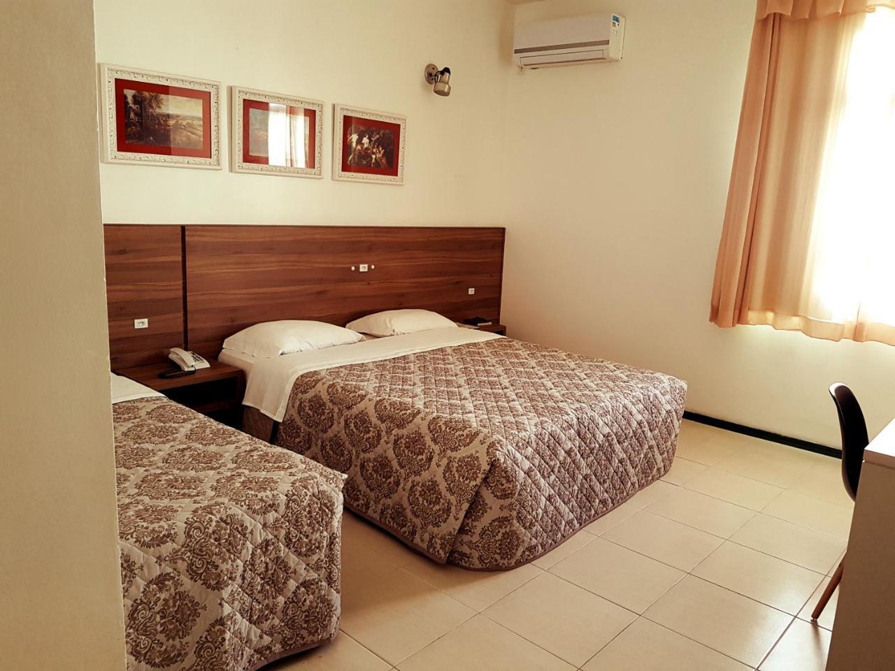 אימביטובה Hotel Pousada Henrique Lage מראה חיצוני תמונה