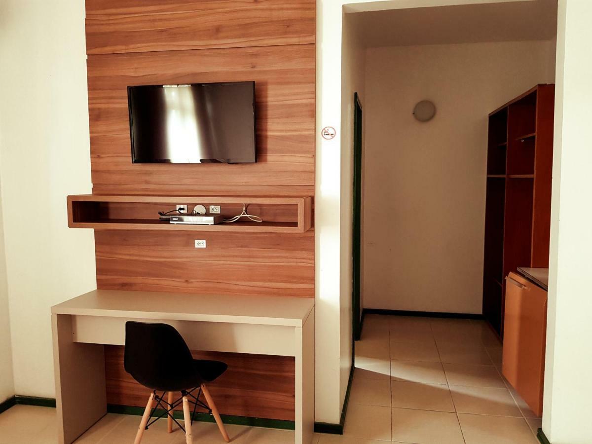 אימביטובה Hotel Pousada Henrique Lage מראה חיצוני תמונה