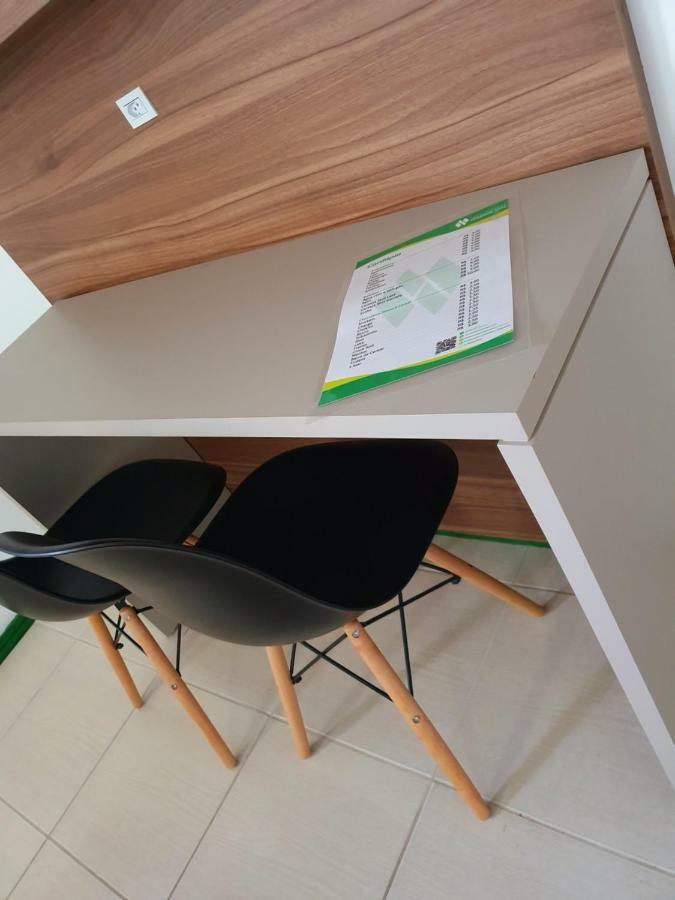 אימביטובה Hotel Pousada Henrique Lage מראה חיצוני תמונה